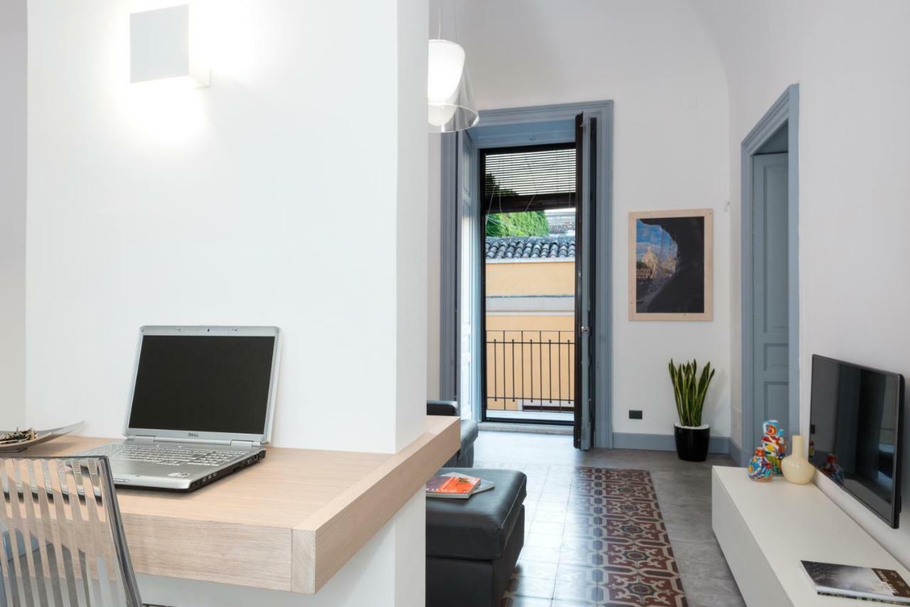 Vico Santa Filomena Apartment คาตาเนีย ภายนอก รูปภาพ