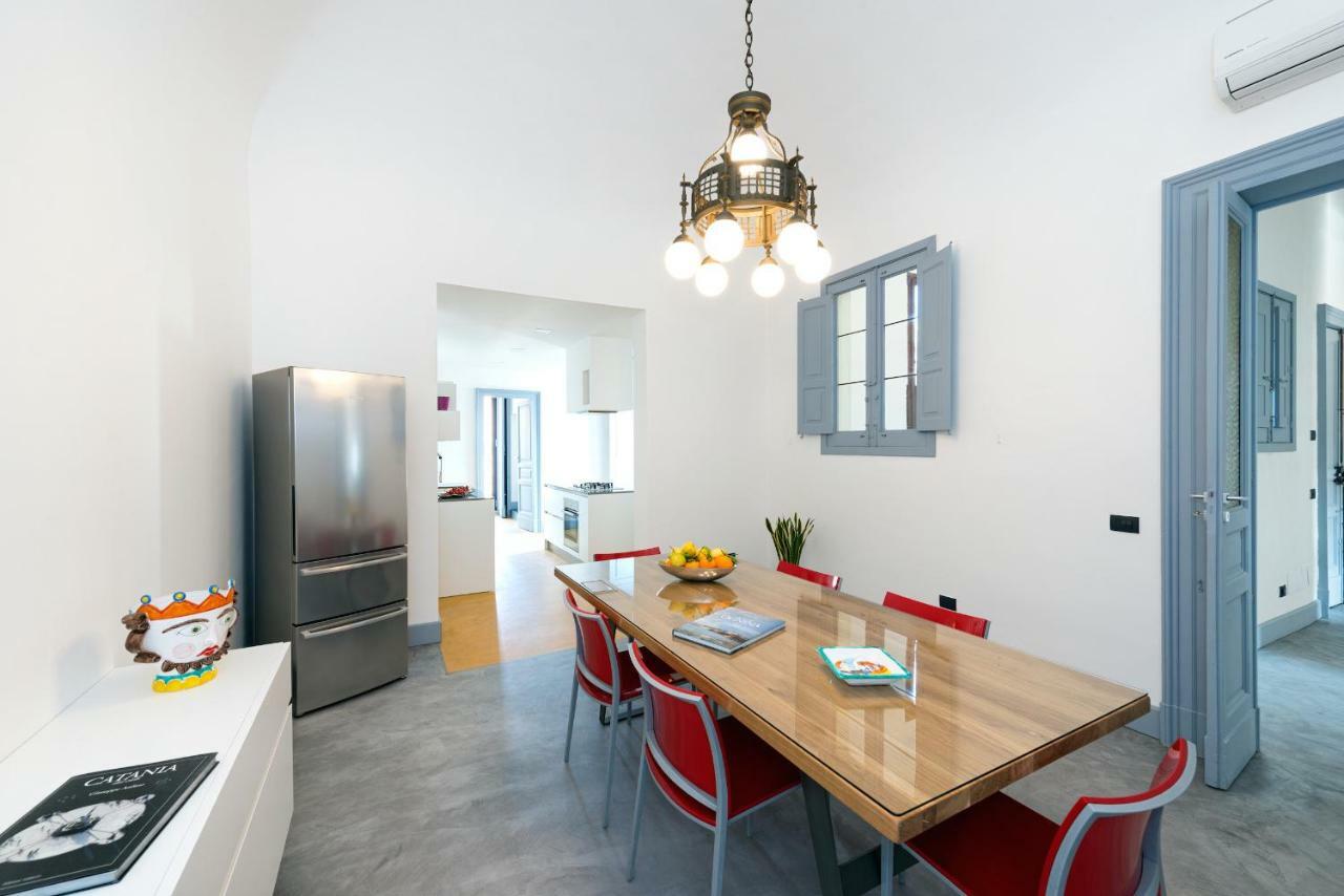 Vico Santa Filomena Apartment คาตาเนีย ภายนอก รูปภาพ